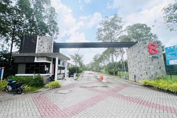 Ariza Elmina Gardens