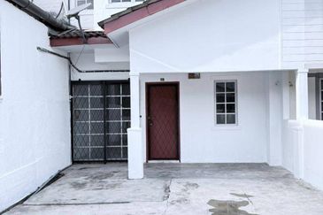 Persiaran Puncak Alam 1 