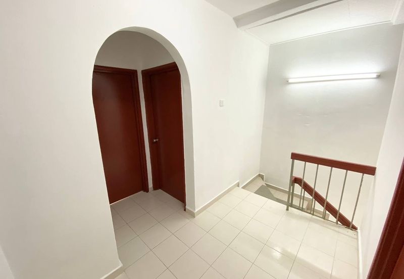 Persiaran Puncak Alam 1 