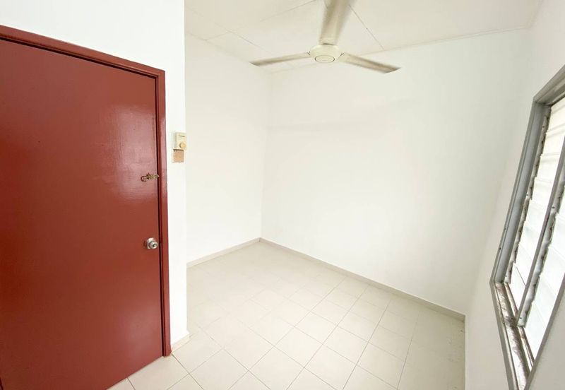 Persiaran Puncak Alam 1 