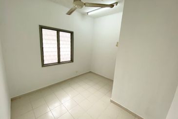 Persiaran Puncak Alam 1 