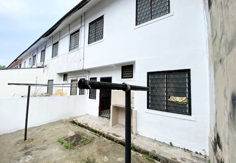 Persiaran Puncak Alam 1 