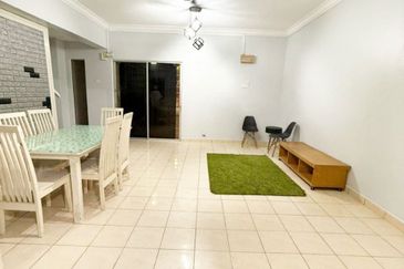 Persiaran Puncak Alam 1 