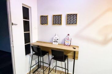 Persiaran Puncak Alam 1 