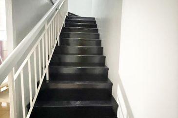 Persiaran Puncak Alam 1 