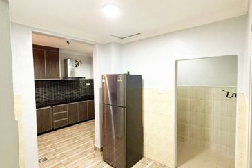 Persiaran Puncak Alam 1 