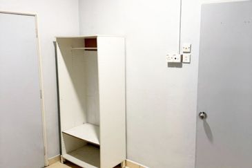 Persiaran Puncak Alam 1 