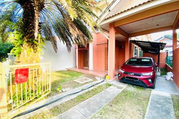 Lorong Az-Zaharah 10/20