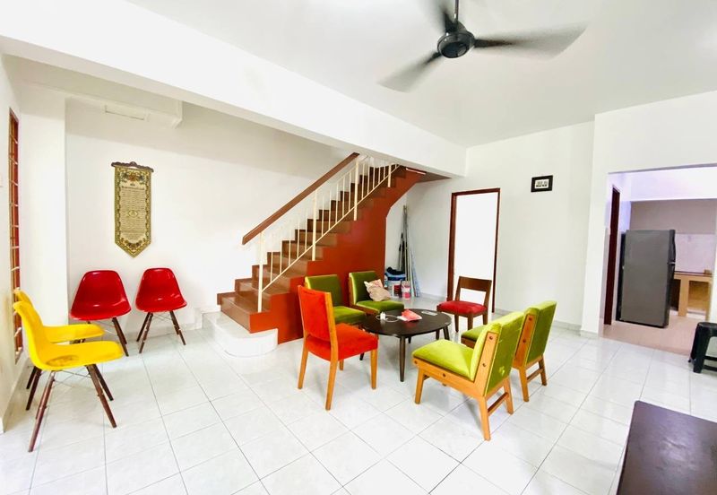 Lorong Az-Zaharah 10/20