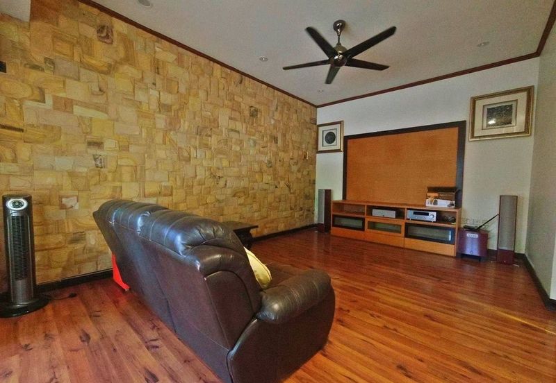 Seksyen 8, Kota Damansara