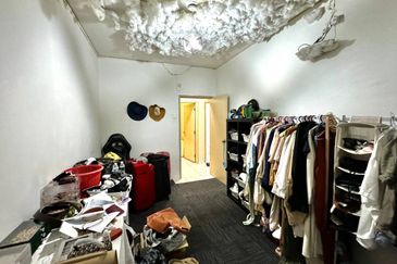 Perdana View Condominium