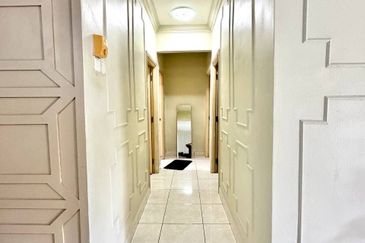 Perdana View Condominium