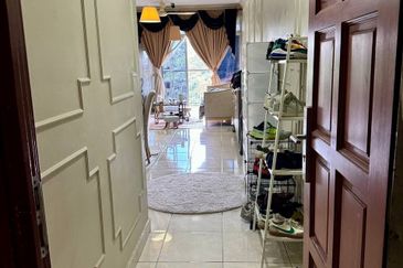 Perdana View Condominium