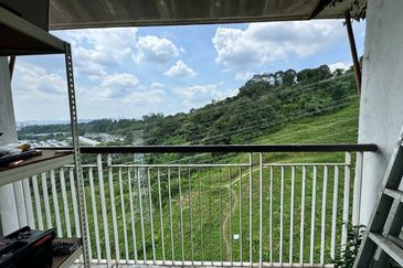 Perdana View Condominium