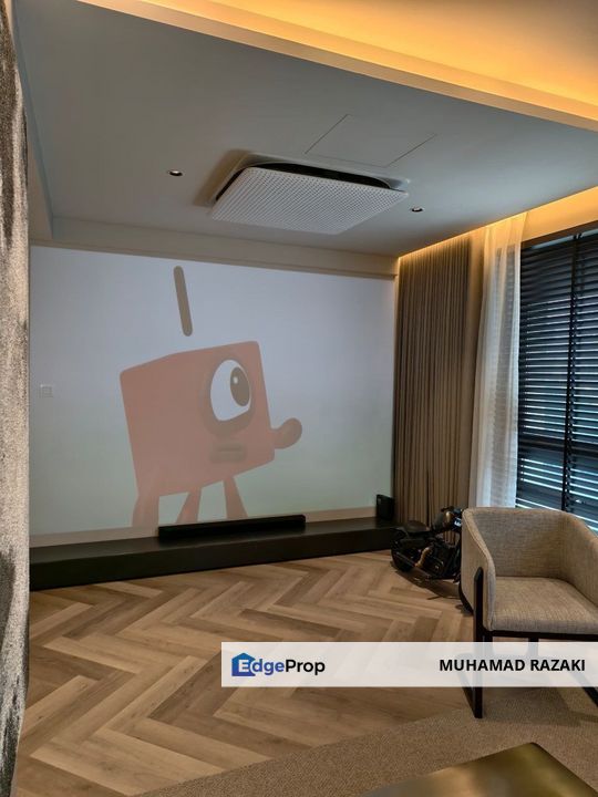 Cascades Residences, Kota Damansara For Sale. Corner Unit Complete with iD and Partially Furnish., Selangor, Kota Damansara