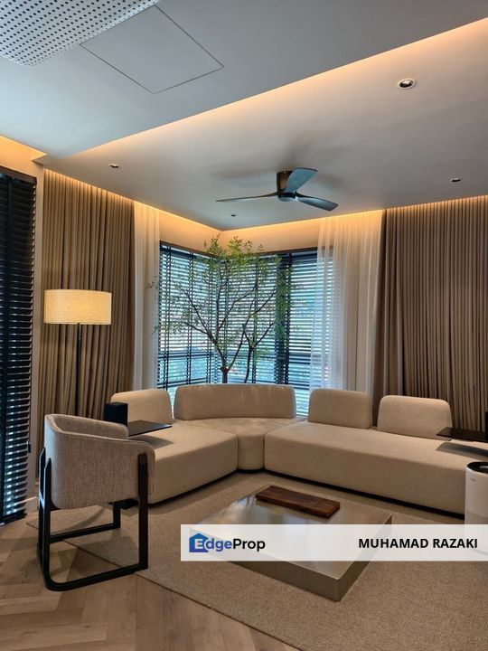 Cascades Residences, Kota Damansara For Sale. Corner Unit Complete with iD and Partially Furnish., Selangor, Kota Damansara