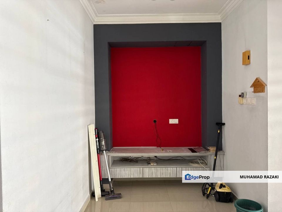 Taman Bukit Subang, Shah Alam, 2 Storey Terrace House For Sale, FREEHOLD Renovated And Good Condition., Selangor, Shah Alam