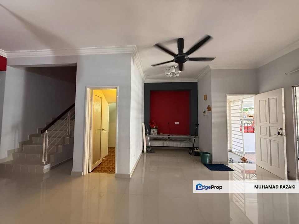 Taman Bukit Subang, Shah Alam, 2 Storey Terrace House For Sale, FREEHOLD Renovated And Good Condition., Selangor, Shah Alam