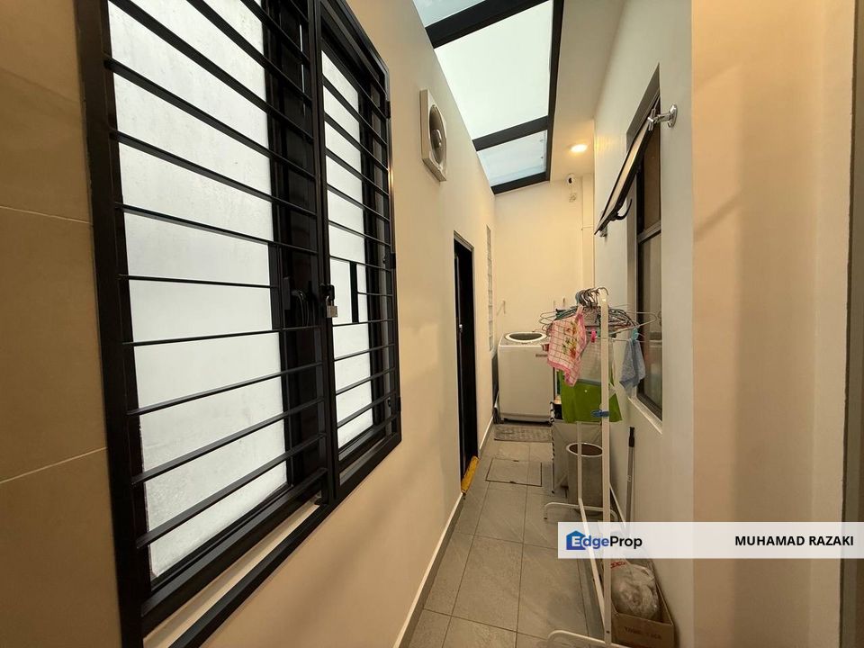 Elmina Green 1 , Shah Alam Double Storey Terrace House For Sale with Furnished, Selangor, Shah Alam