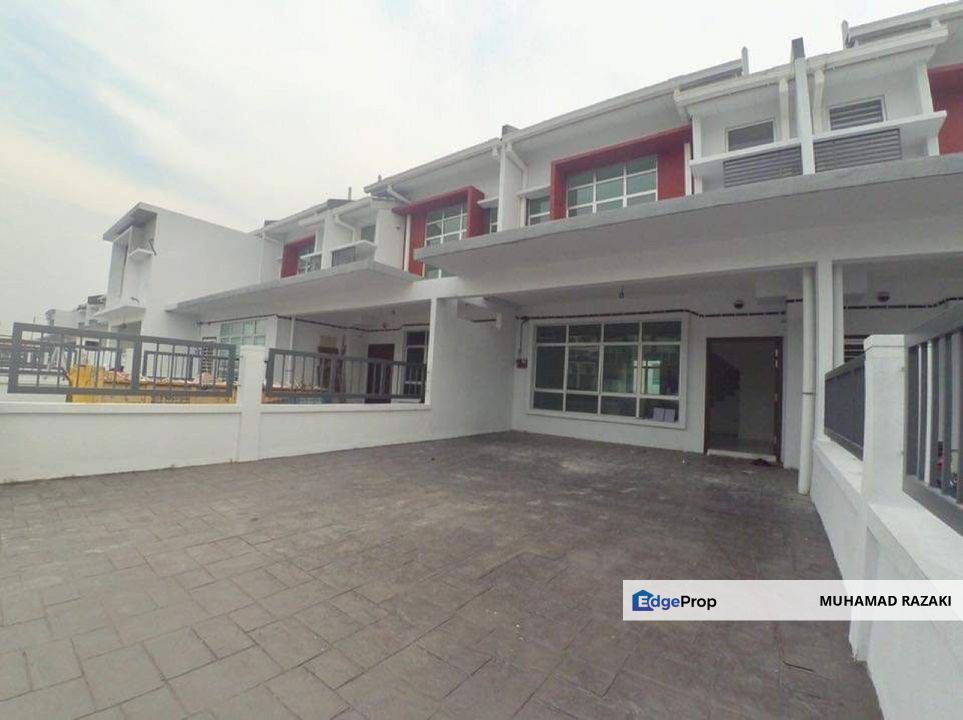 Maple II Bandar Hillpark Puncak Alam, Double Storey Terrace House For Sale, Selangor, Sungai Buloh