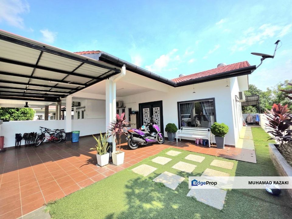 Jalan Lombong Seksyen 29 Shah Alam. Single Storey Semi-D Taman Tulip 3 (RENOVATED & EXTENDED), Selangor, Shah Alam