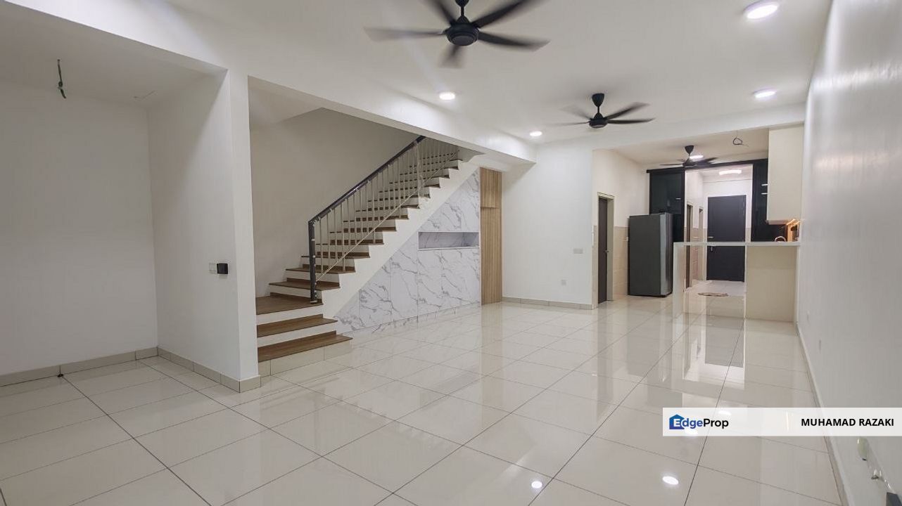 Elmina Green 3, Shah Alam, Double Storey Terrace For Sale. FREEHOLD., Selangor, Sungai Buloh