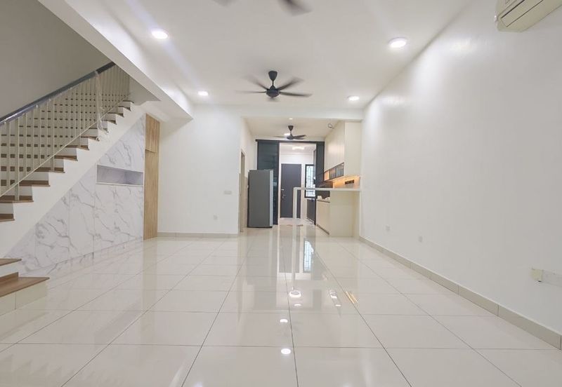 Elmina Green Three @ City of Elmina