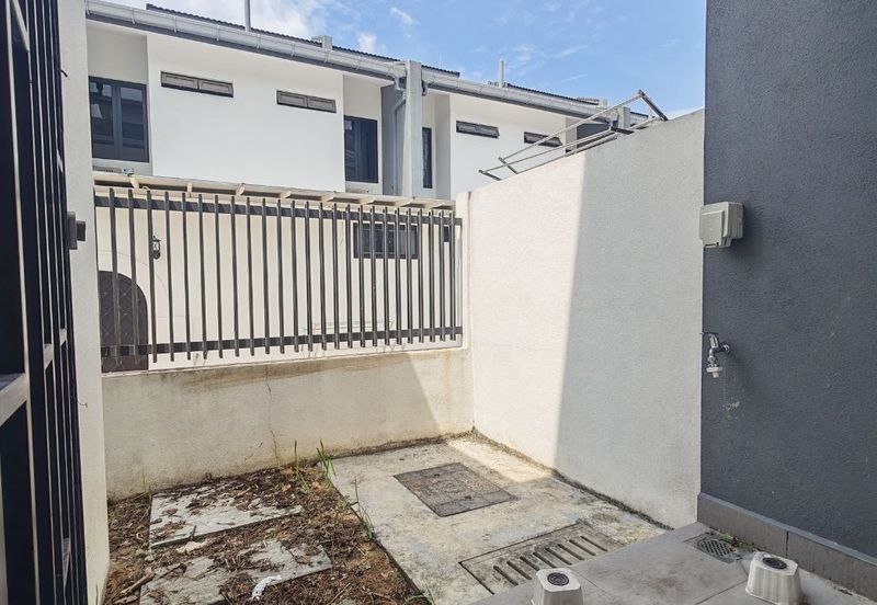 Elmina Green Three @ City of Elmina