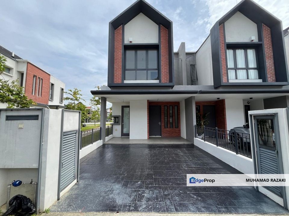 Ilham Residence @ City of Elmina, END LOT 2 Storey Terrace House For Sale., Selangor, Shah Alam