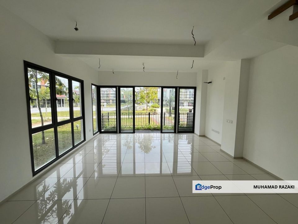 Ilham Residence @ City of Elmina, END LOT 2 Storey Terrace House For Sale., Selangor, Shah Alam