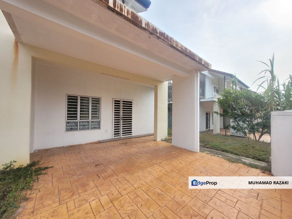End Lot Double Storey, Lowest Price Offer! Extra 10ft Land, Selangor, Bandar Puncak Alam