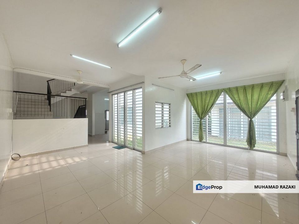 End Lot Double Storey, Lowest Price Offer! Extra 10ft Land, Selangor, Bandar Puncak Alam