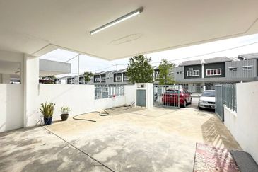 Rumah Masih Baru, Laman Haris Eco Grandeur, Hot Demand! Sell Below Market!