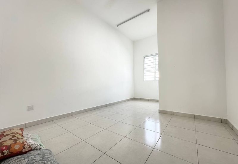 Rumah Masih Baru, Laman Haris Eco Grandeur, Hot Demand! Sell Below Market!