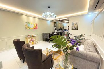 Suria Enclave Double Storey Puncak Alam, Cantik Fully Renovated Interior! Partialy Furnished Provided!