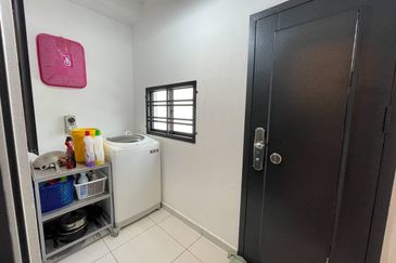 Suria Enclave Double Storey Puncak Alam, Cantik Fully Renovated Interior! Partialy Furnished Provided!