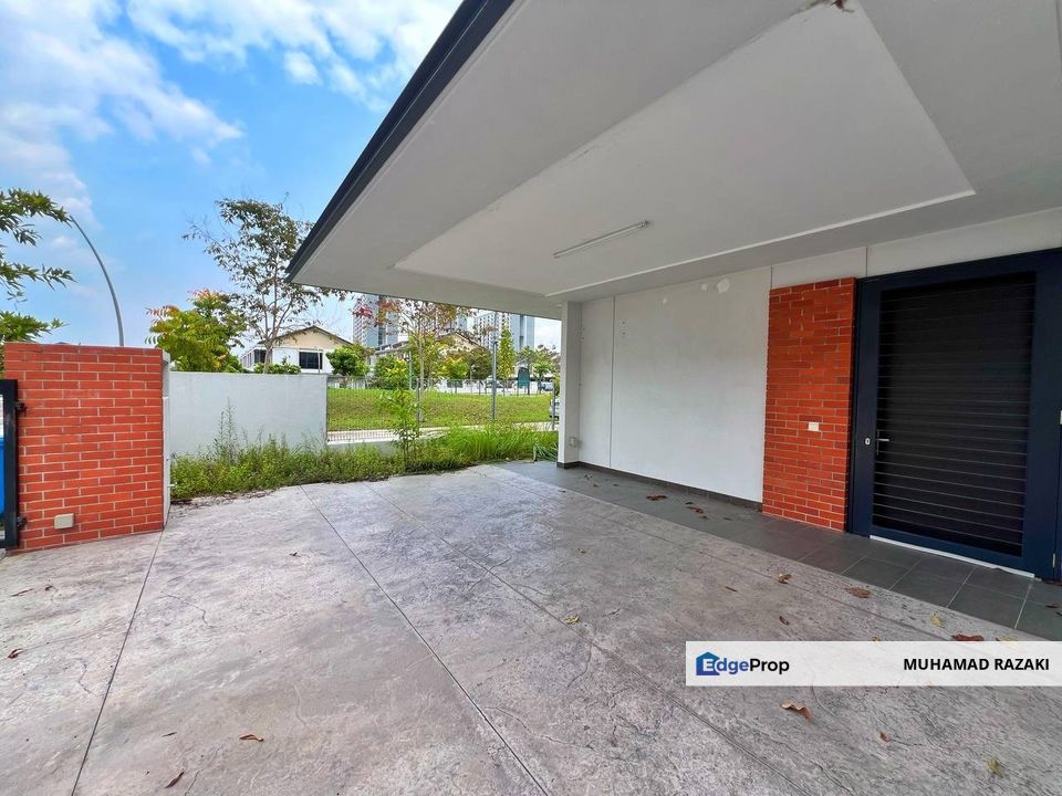 Next to Play Ground, End Lot with 10ft Land Elmina Green 1, Shah Alam Selangor, Selangor, Shah Alam