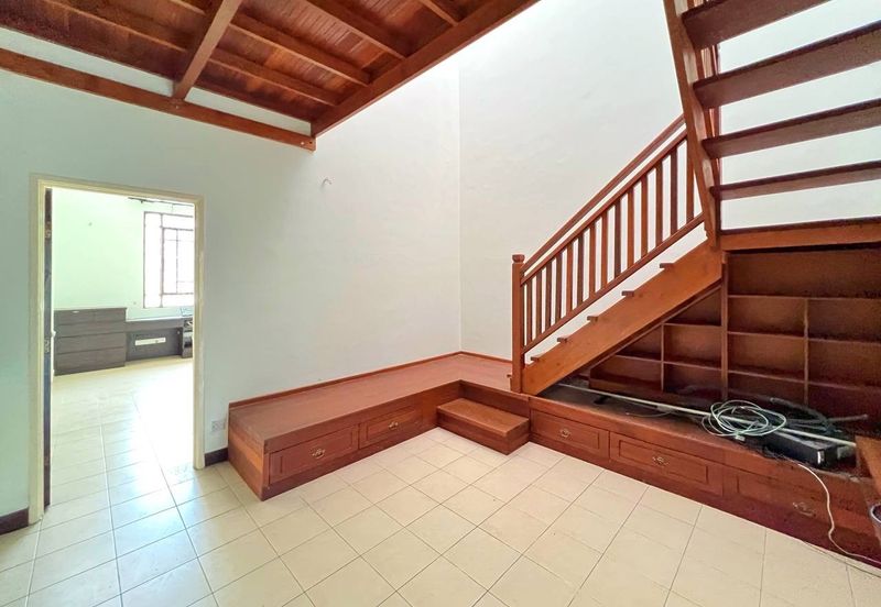 FREEHOLD! WELL MAINTAINED Double Storey Greenlane, Jalan Jerji Bukit Jelutong