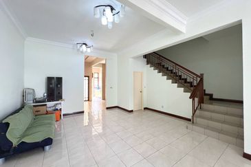 FREEHOLD! WELL MAINTAINED Double Storey Greenlane, Jalan Jerji Bukit Jelutong