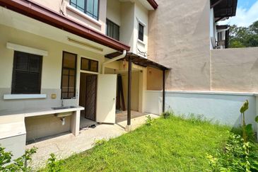 FREEHOLD! WELL MAINTAINED Double Storey Greenlane, Jalan Jerji Bukit Jelutong