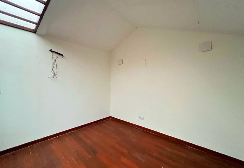 FREEHOLD! WELL MAINTAINED Double Storey Greenlane, Jalan Jerji Bukit Jelutong