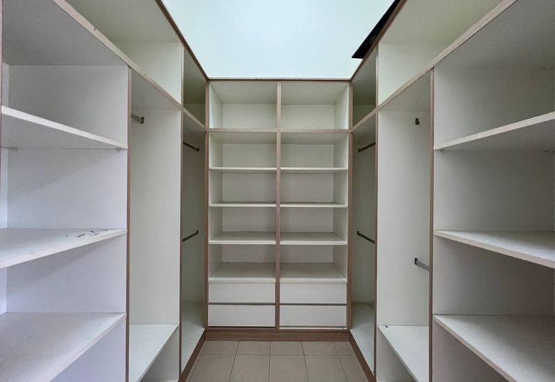 FREEHOLD! WELL MAINTAINED Double Storey Greenlane, Jalan Jerji Bukit Jelutong