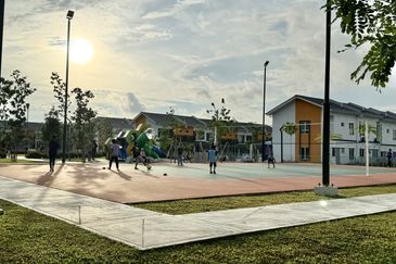 Corner Lot Double Storey Terrace, Ritma Perdana (Rumah Baru Siap)