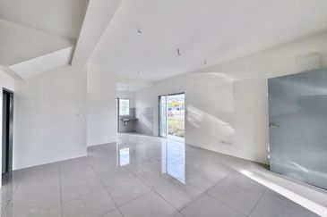 Corner Lot Double Storey Terrace, Ritma Perdana (Rumah Baru Siap)