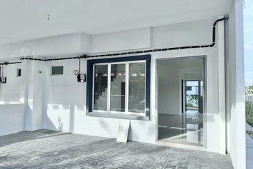 Corner Lot Double Storey Terrace, Ritma Perdana (Rumah Baru Siap)