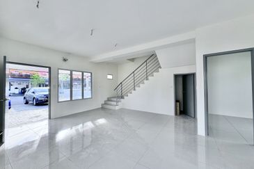 Corner Lot Double Storey Terrace, Ritma Perdana (Rumah Baru Siap)