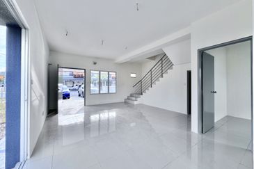 Corner Lot Double Storey Terrace, Ritma Perdana (Rumah Baru Siap)