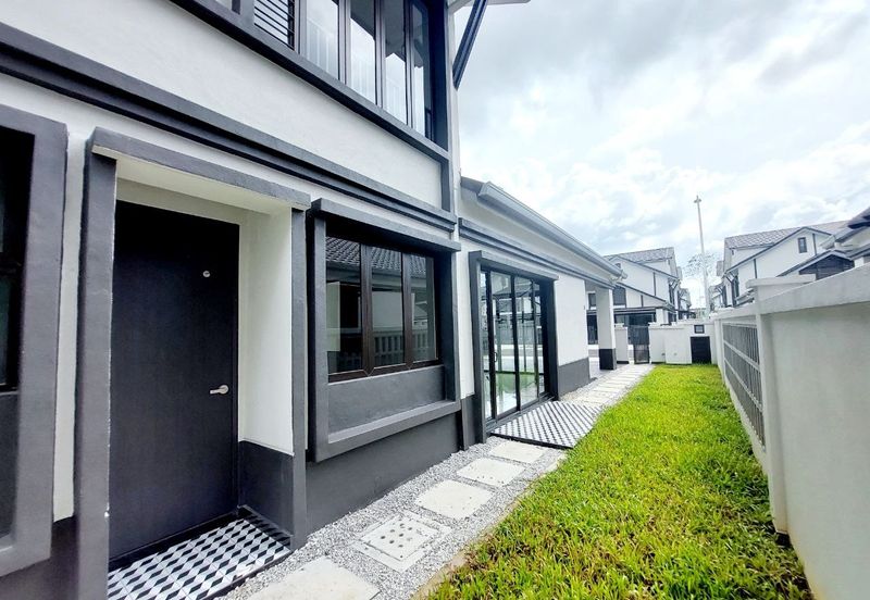 Hevea Elmina Gardens