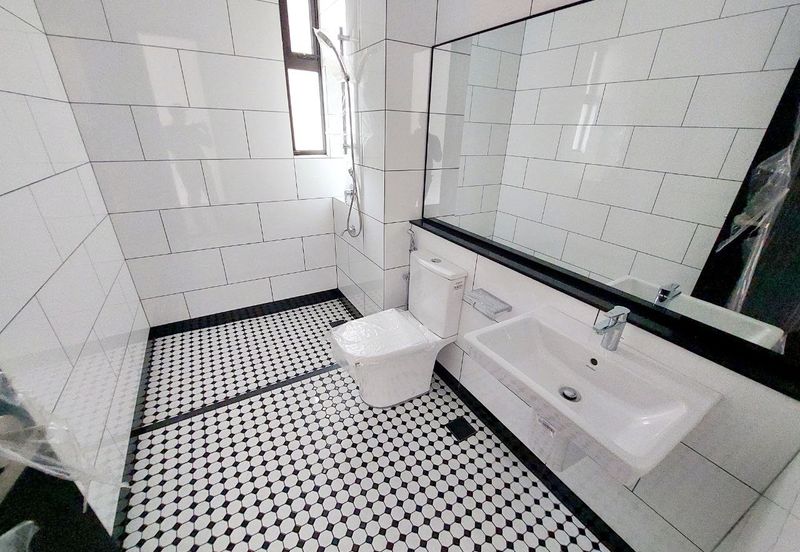 Hevea Elmina Gardens