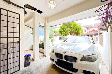 Murah! Renovated & Extended Double Storey Az-Zaharah Puncak Alam Fasa 2 (Individual Title Ready!)